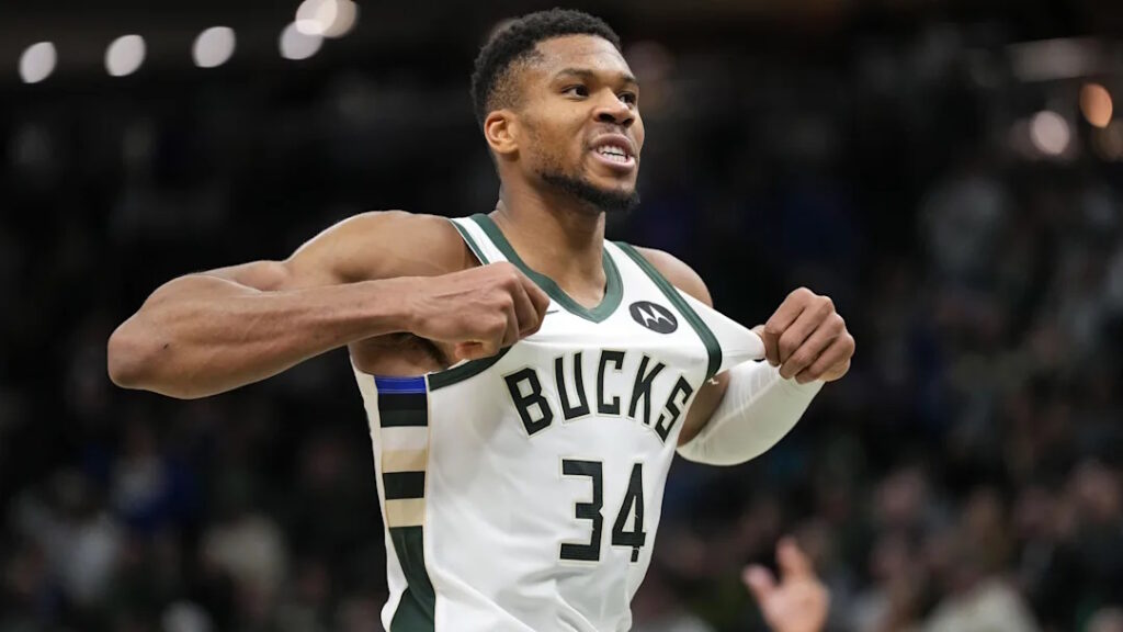 Giannis Antetokounmpo in a Bucks uniform